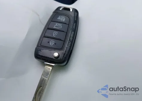 2021 Hyundai Kona Se z USA, uszkodzony, nr VIN KM8K1CAA1MU658421